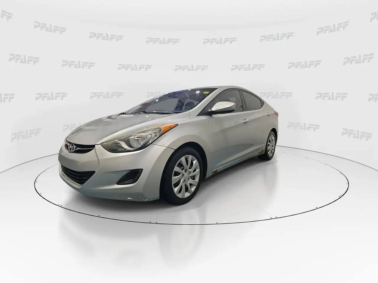 Hyundai ELANTRA снимка Hyundai ELANTRA