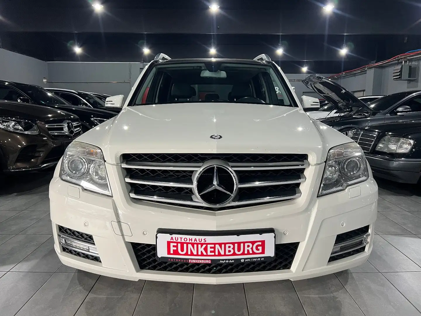 Mercedes-Benz GLK 220 CDI 4Matic PANO/AUT/LEDER/NAVI/XENON/AHK Weiß - 2