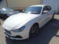 Maserati Ghibli 3.0 V6 410 S Q4 A/ Jtes 20 Camera Buiness Pack Weiß - thumbnail 2