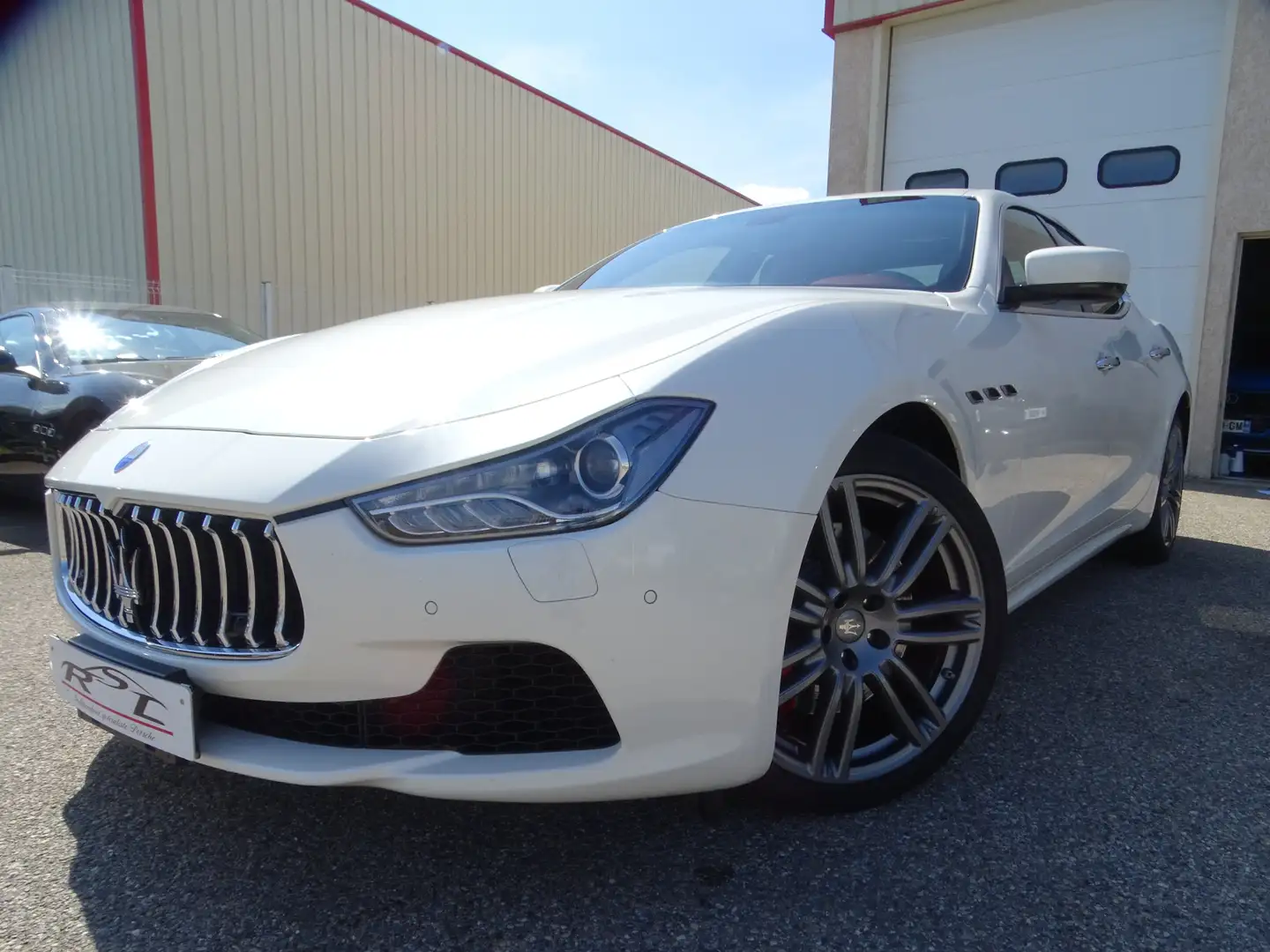 Maserati Ghibli 3.0 V6 410 S Q4 A/ Jtes 20 Camera Buiness Pack White - 1