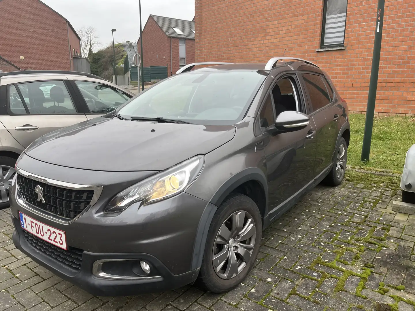 Peugeot 2008 1.2i PureTech Signature S&S (EU6.2) - 2