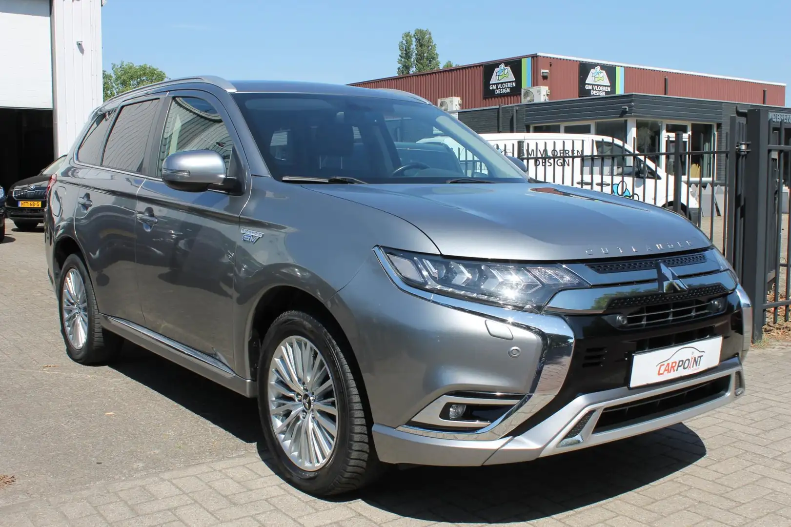 Mitsubishi Outlander 2.4 PHEV Instyle Keyless Camera Nieuwstaat! Grijs - 2