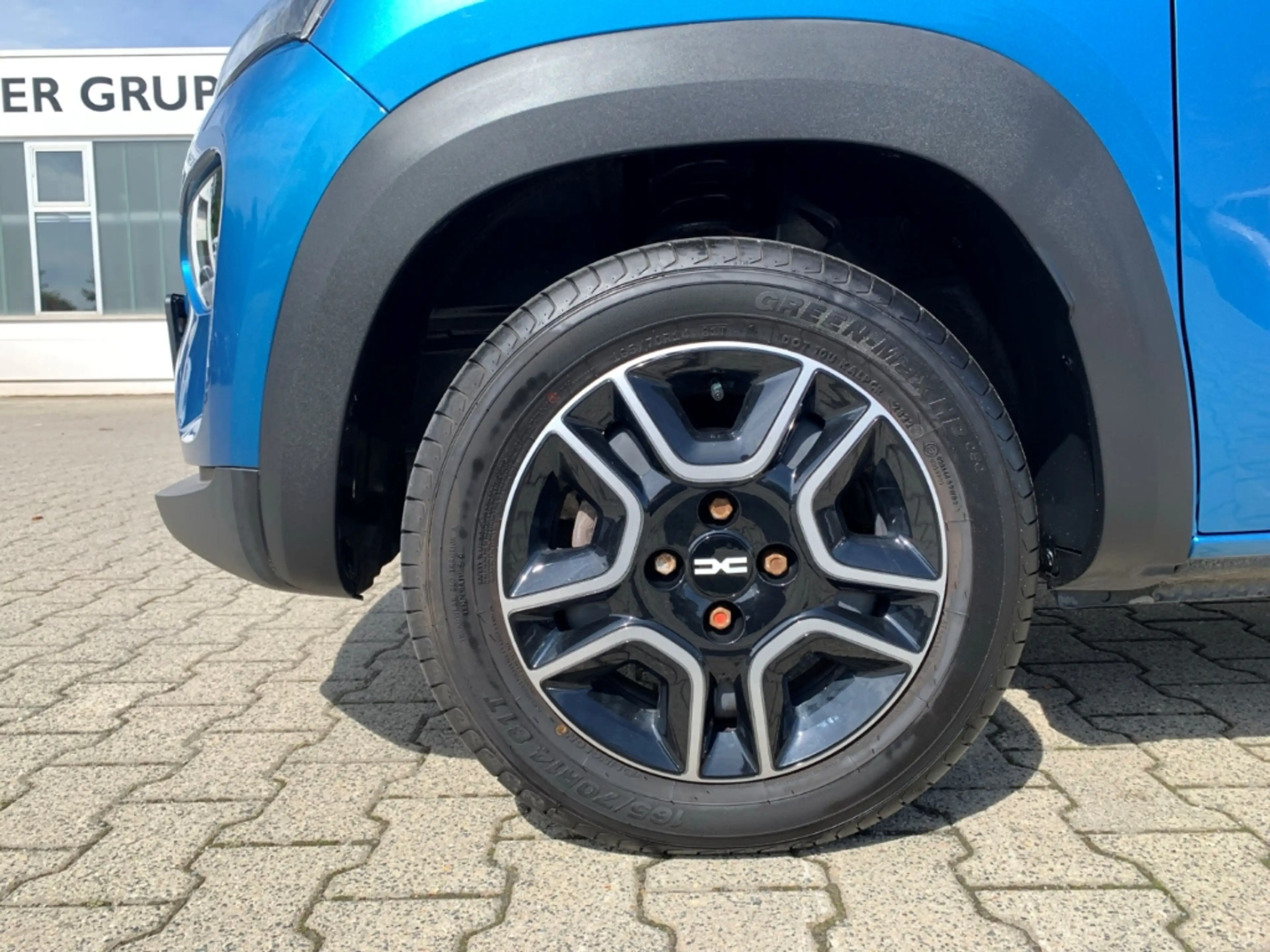Dacia Spring ESSENTIAL ELECTRIC 45 KLIMA+DAB+PDC+BT — photo 13