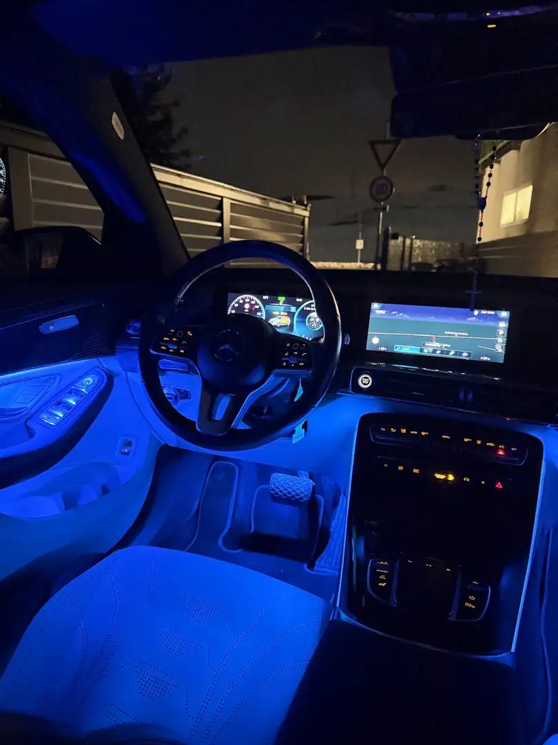 Mercedes-Benz EQC 400 4MATIC 80kWh AMG Line Aut. - 1