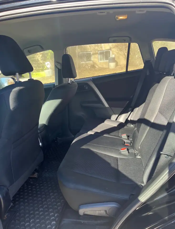 Toyota RAV 4 снимка Toyota RAV 4