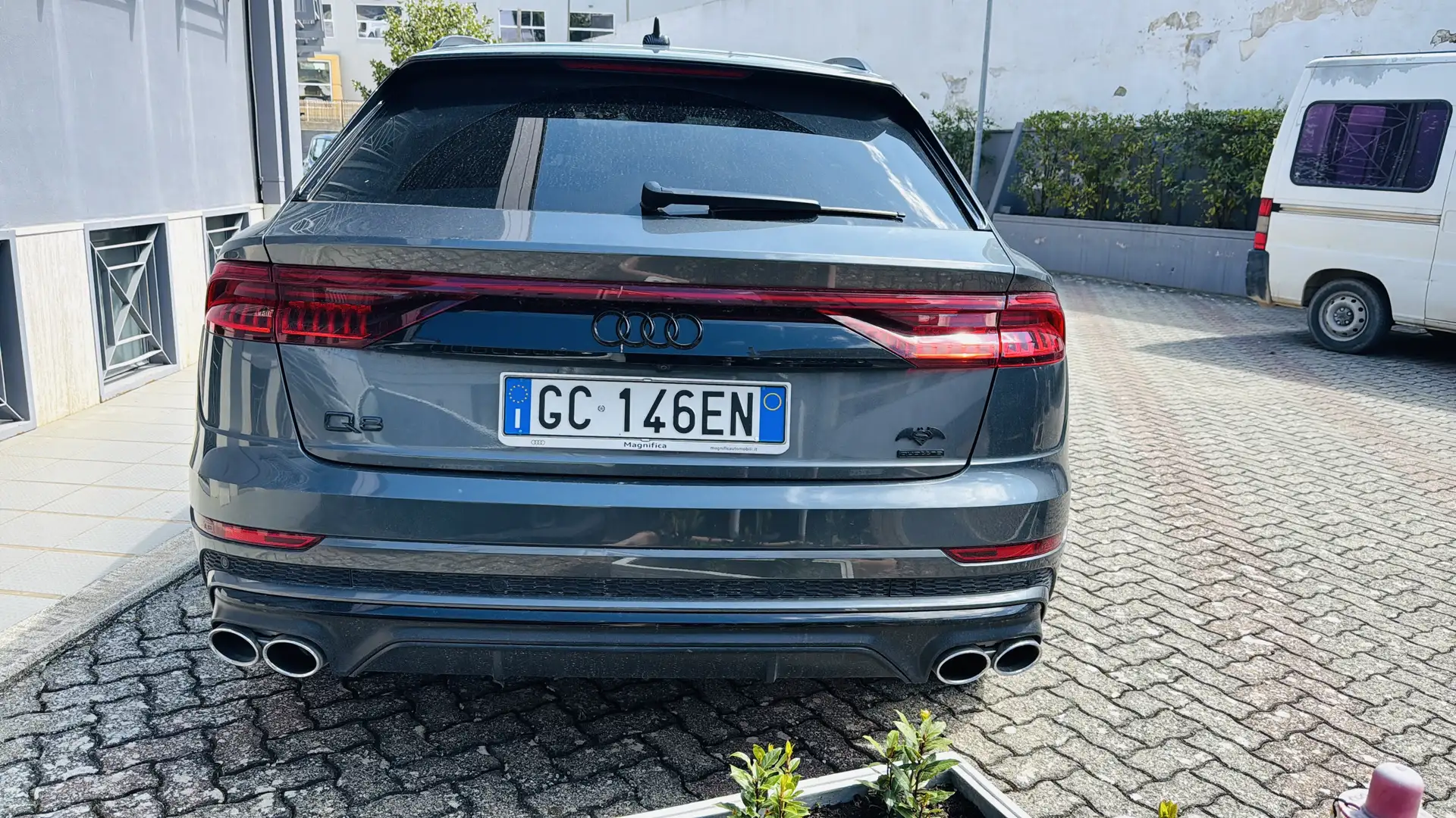 Audi Q8 sq8 s line - 2