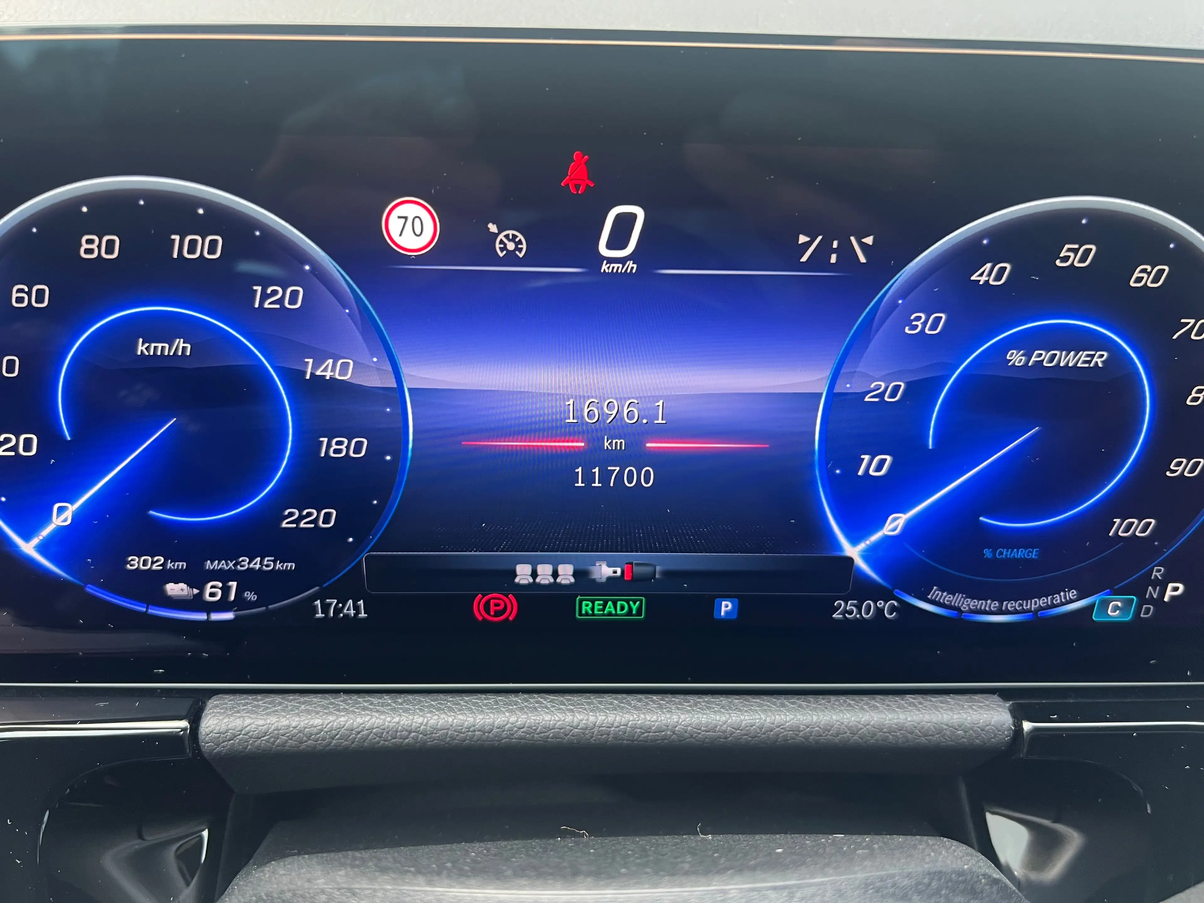 Mercedes-Benz EQA 250 + Progressive*Dodehoek*LED*PDC+camera*sfeerverlichting* — photo 12