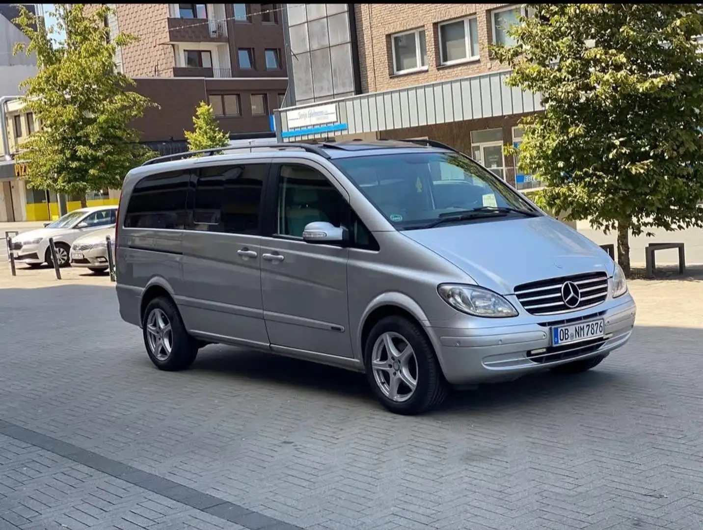 Mercedes-Benz Viano 2.2 CDI lang Automatik 4Matic Ambiente DPF - 1