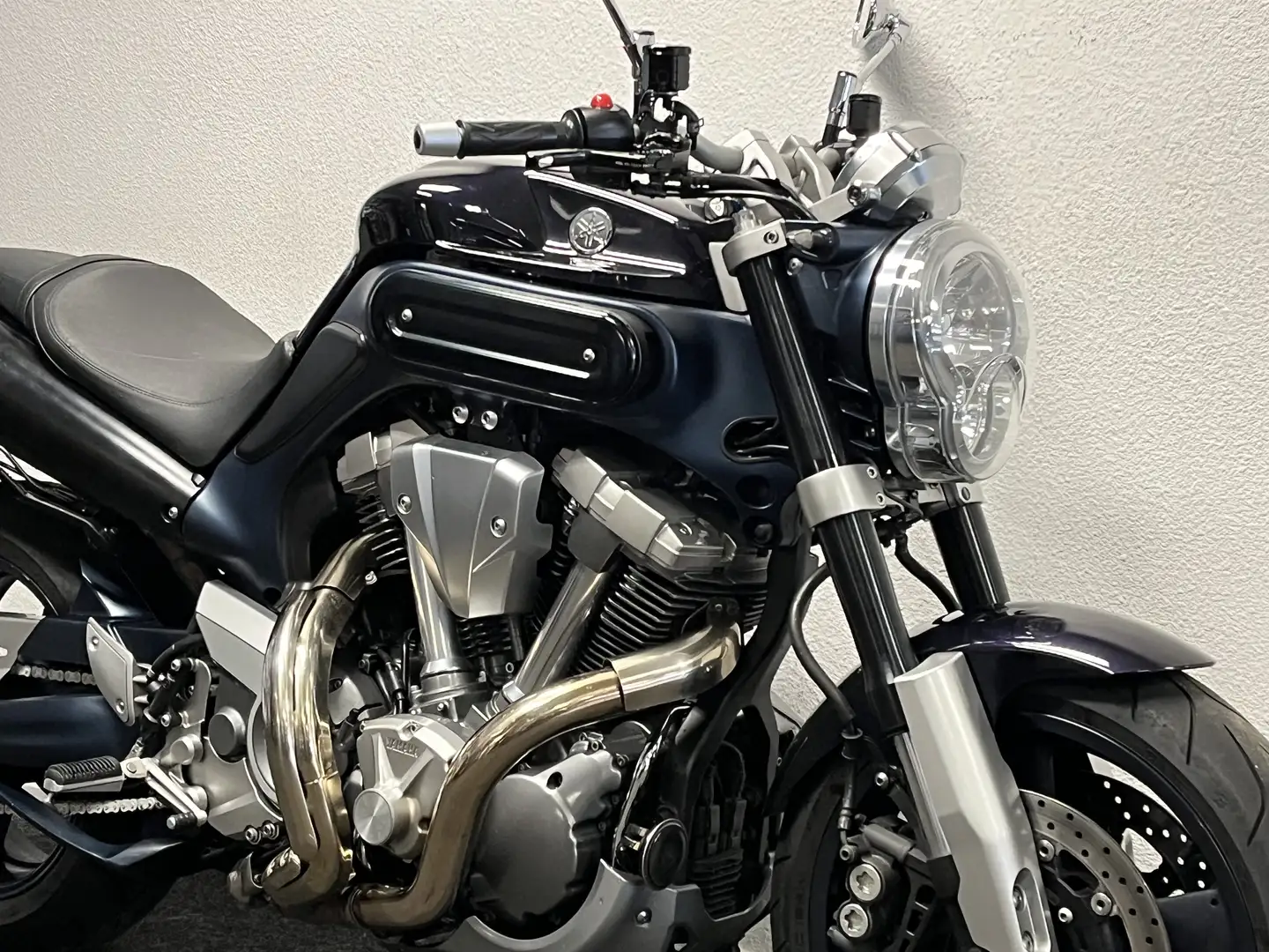 Yamaha MT-01 Zwart - 2