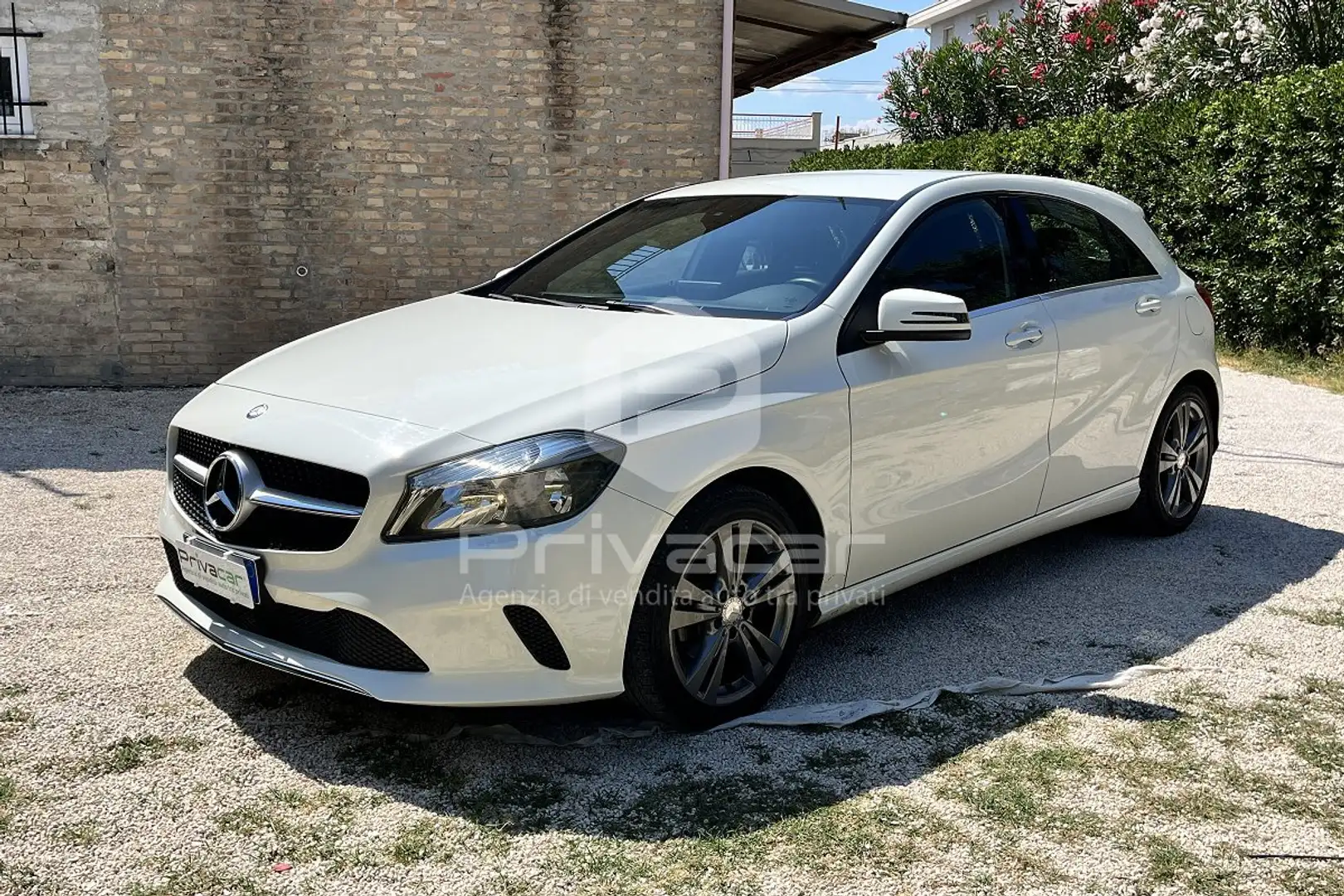 Mercedes-Benz A 180 A 180 d Automatic Sport Bianco - 1