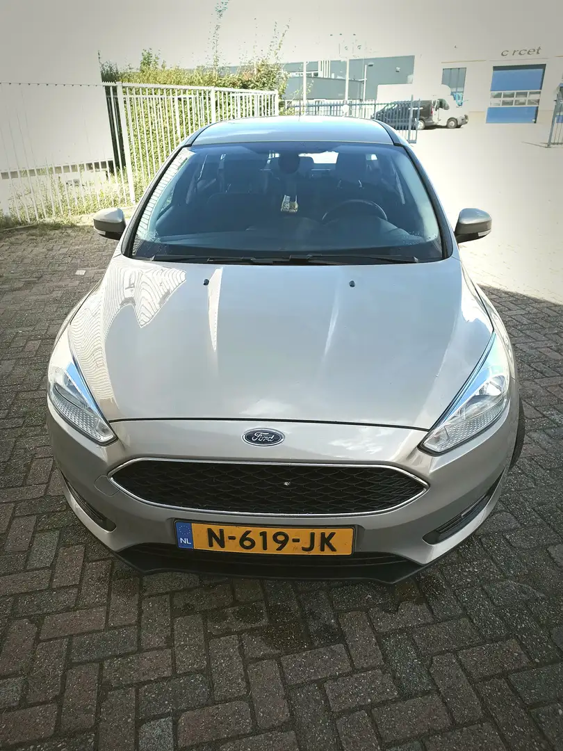 Ford Focus 1.0 Trend Edition Goud - 1