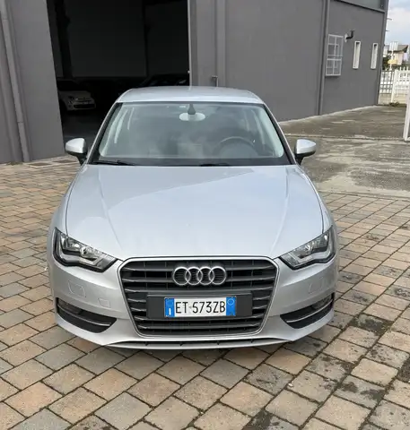 Audi A3 Sportback 1.6 tdi Ambition