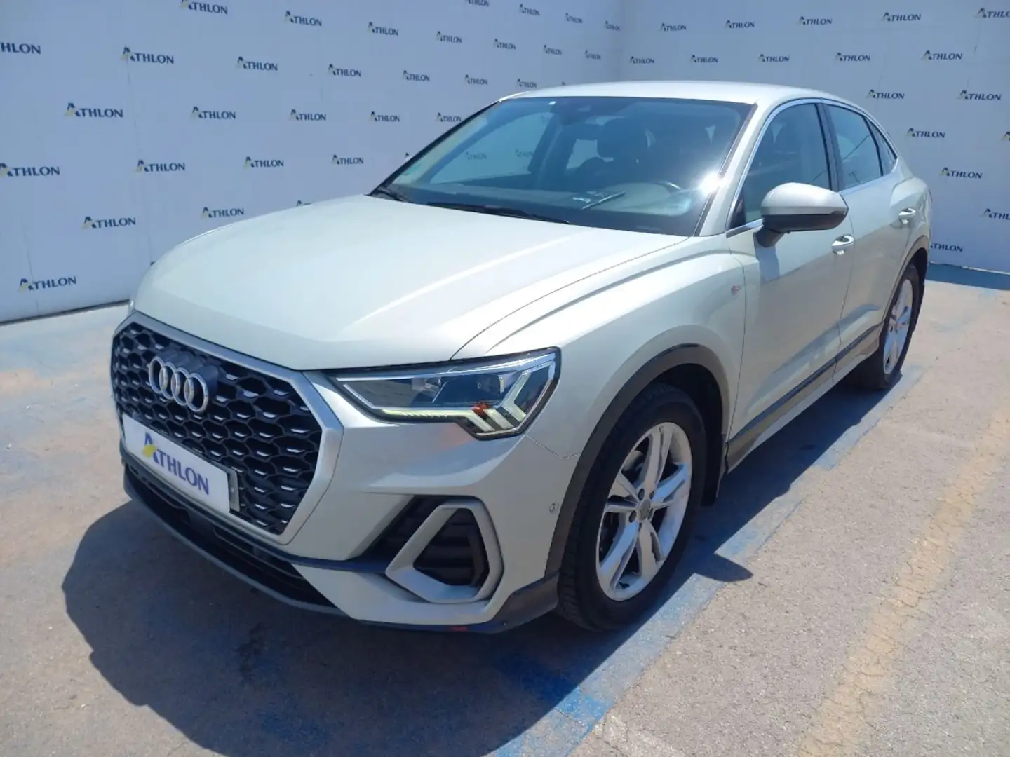 Audi Q3 Sportback 35 TDI S line quattro S tronic Plateado - 1