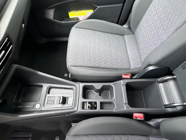 Volkswagen Caddy Life view 13