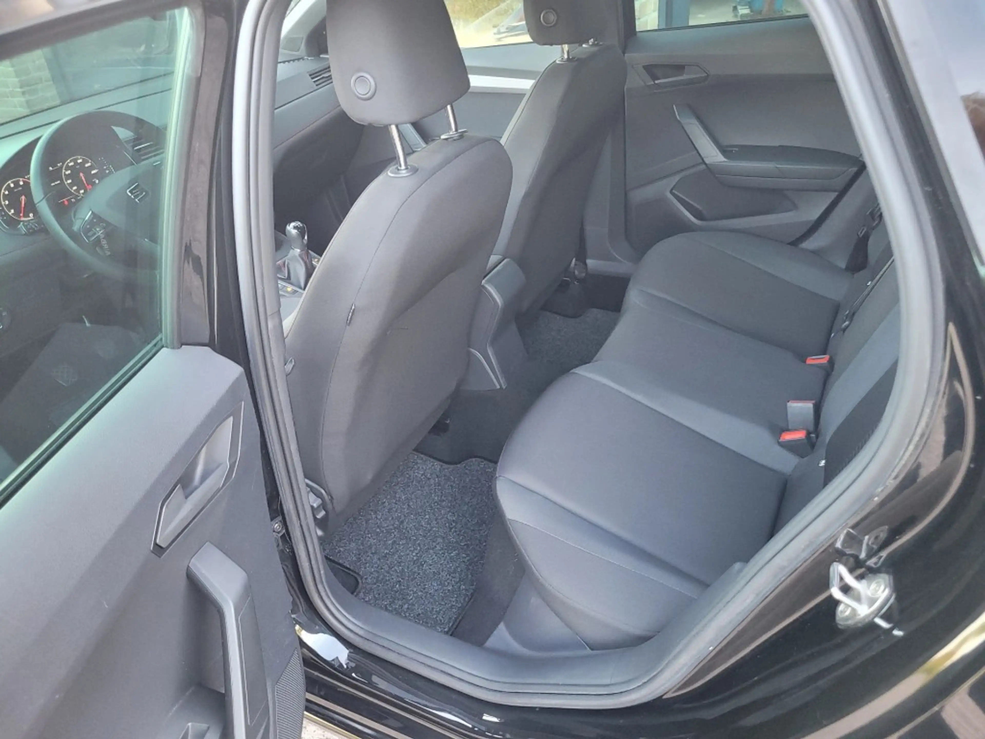 SEAT Ibiza 1.0TSI FR Buiness Intense carplay, led verl, 18 in — photo 14