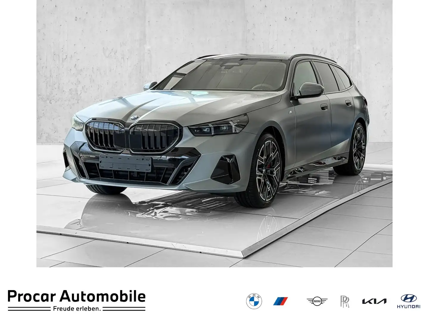 BMW 540 d xDrive M Sport HUD PANO ACC AHK 360°KAM LM Grijs - 1