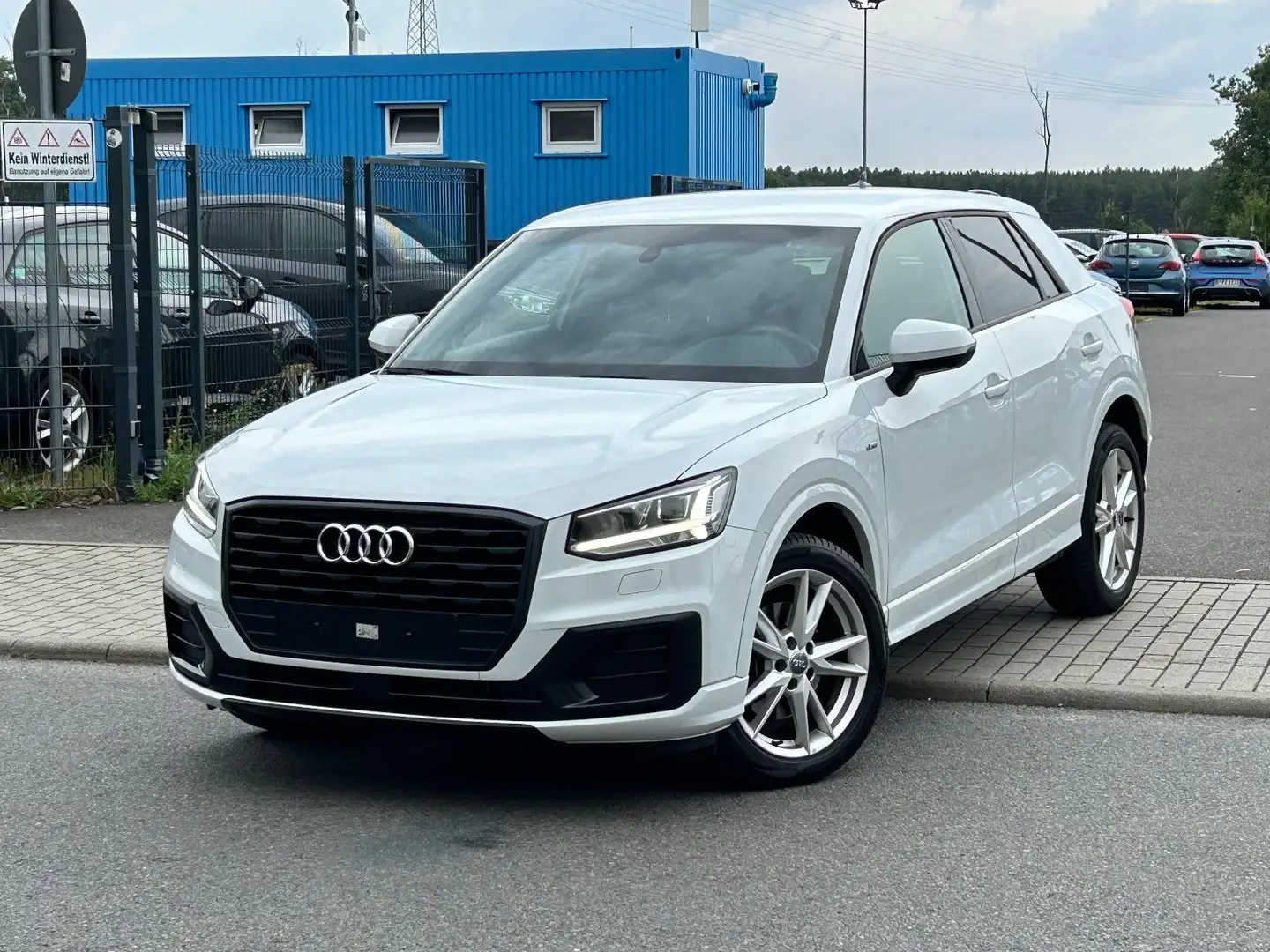 Audi Q2 35 TDI S tronic 2x S-Line Black Leder LED Nav Weiß - 2