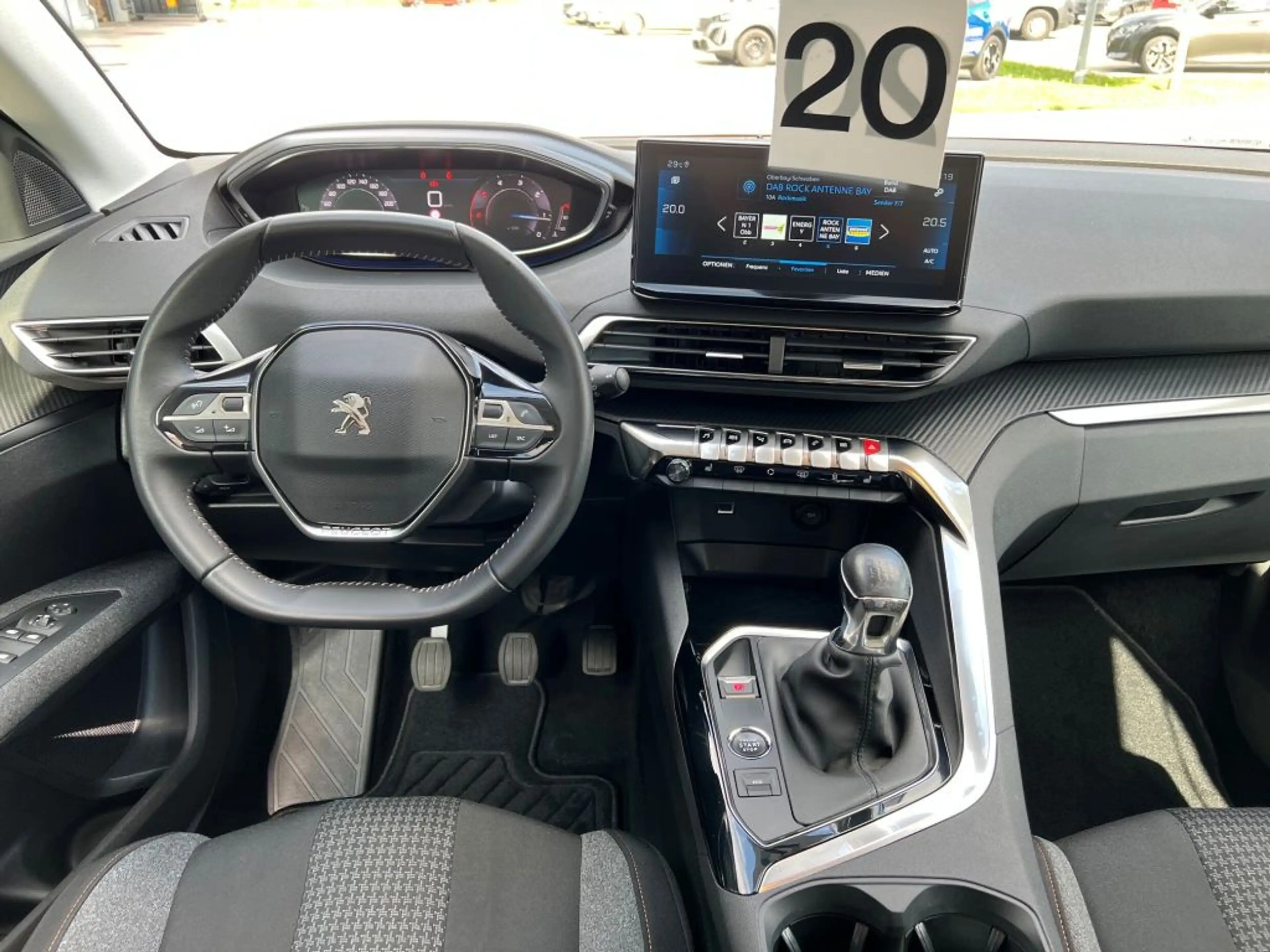 Peugeot 5008 BlueHDi 130 Active Pack — photo 8