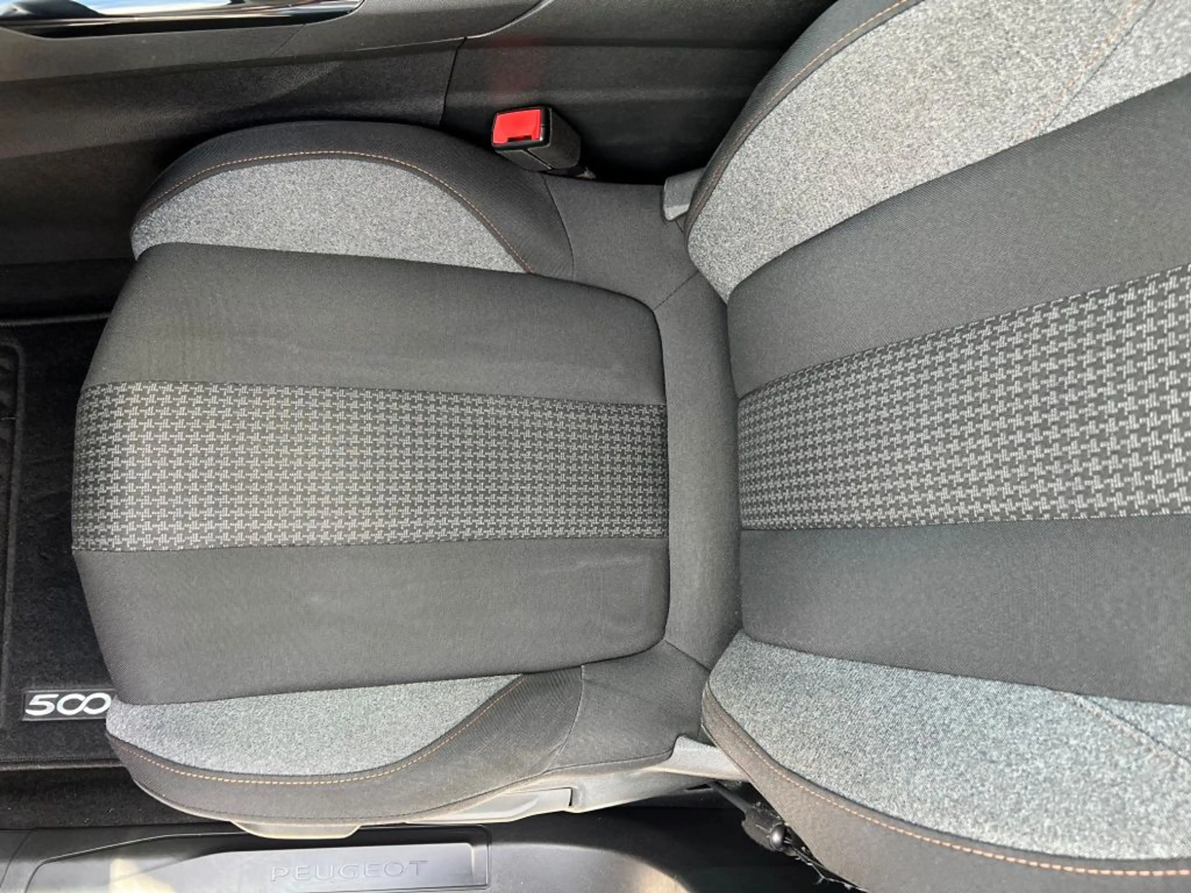 Peugeot 5008 BlueHDi 130 Active Pack — photo 9