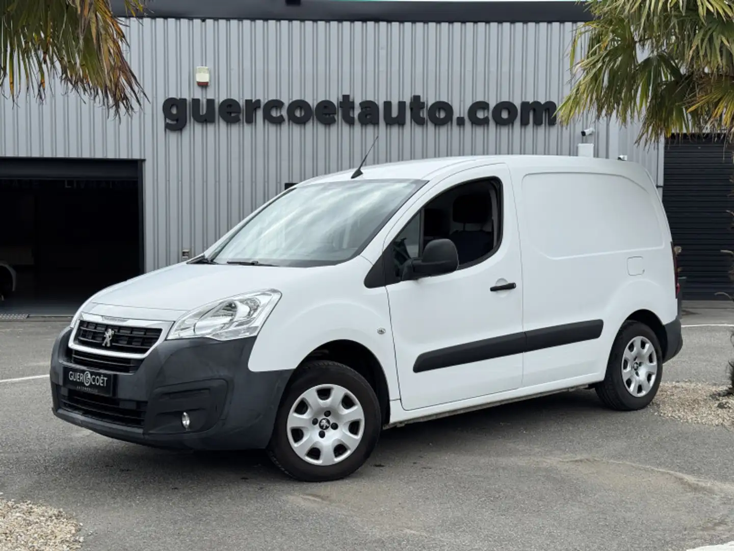 Peugeot Partner STANDARD 1.6 BLUEHDI 100CH PREMIUM PACK Blanc - 1