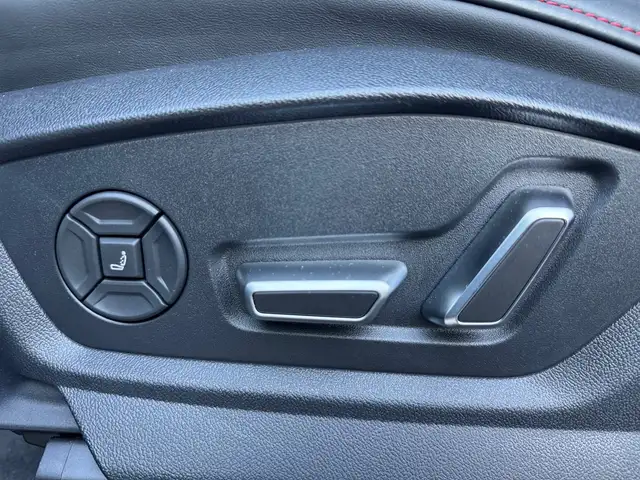 Audi Q8 60 TFSI S-Line  quattro 360 kW Ansicht 24