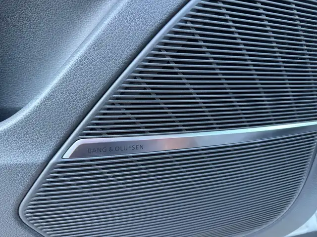 Audi Q8 60 TFSI S-Line  quattro 360 kW Ansicht 26