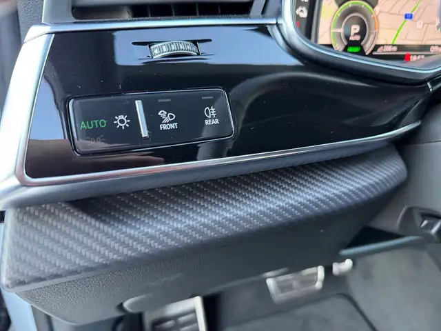 Audi Q8 60 TFSI S-Line  quattro 360 kW Ansicht 22