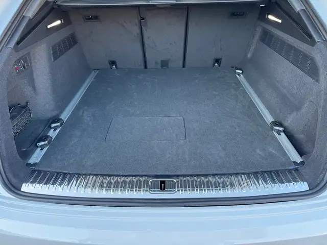 Audi Q8 60 TFSI S-Line  quattro 360 kW Ansicht 32