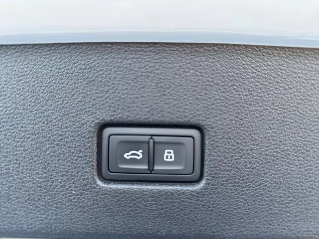 Audi Q8 60 TFSI S-Line  quattro 360 kW Ansicht 30