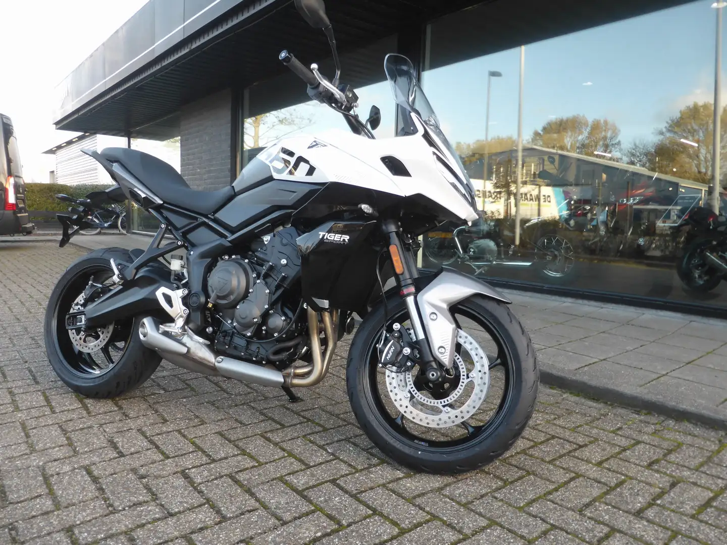 Triumph Tiger Sport 660 ABS/TC/Cruise NEW Tiger Sport 660 Wit - 2