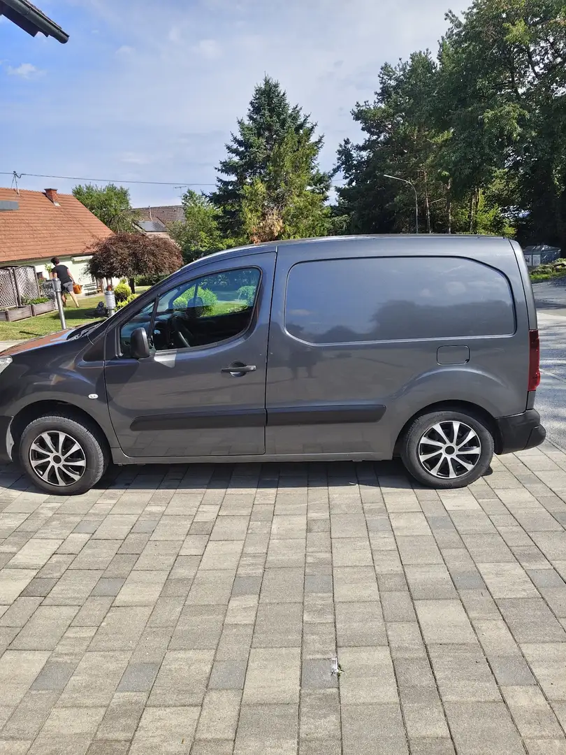 Peugeot Partner HDI Grau - 1