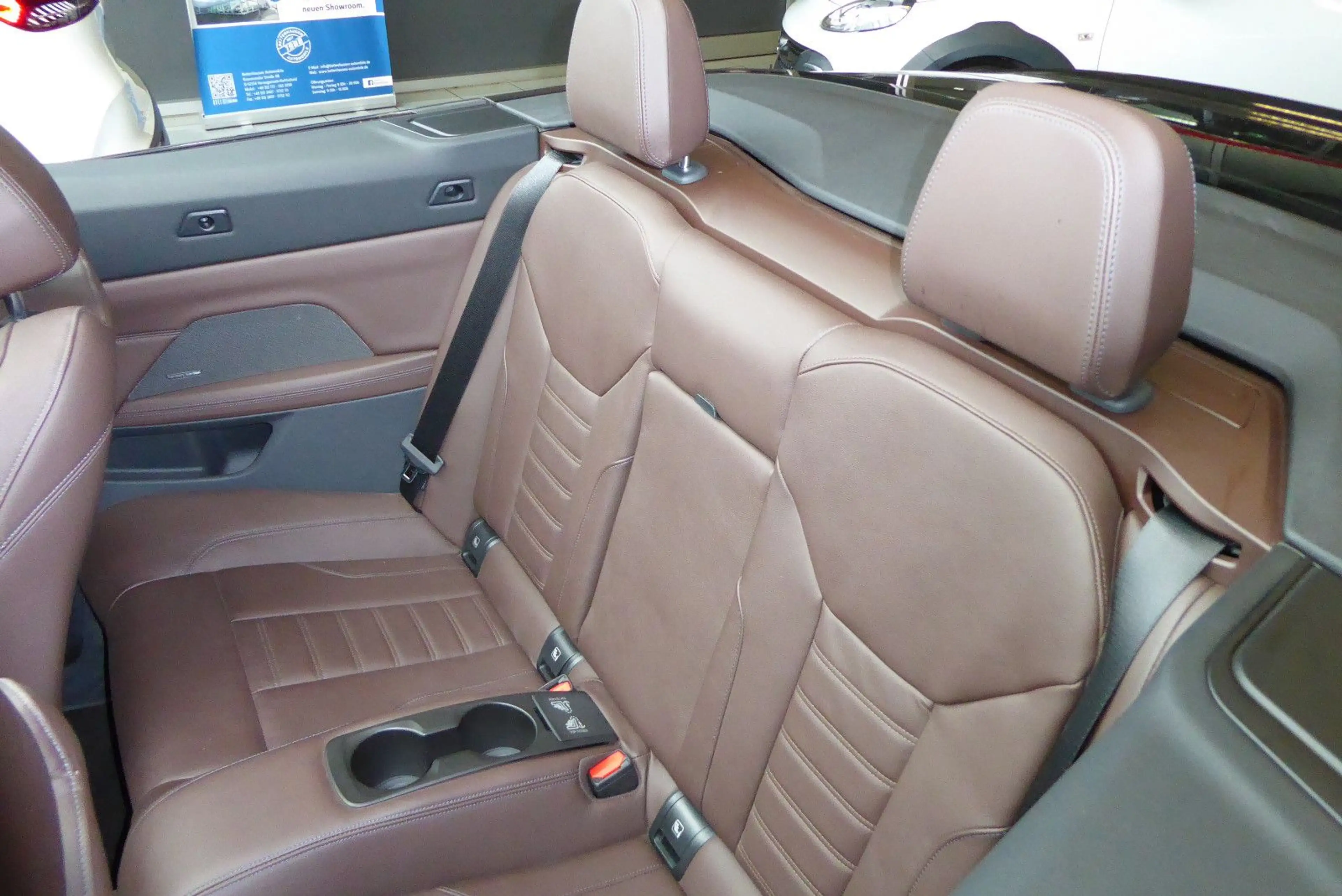 BMW 420 i Cabrio Standheizung Open-Air-Paket — photo 13