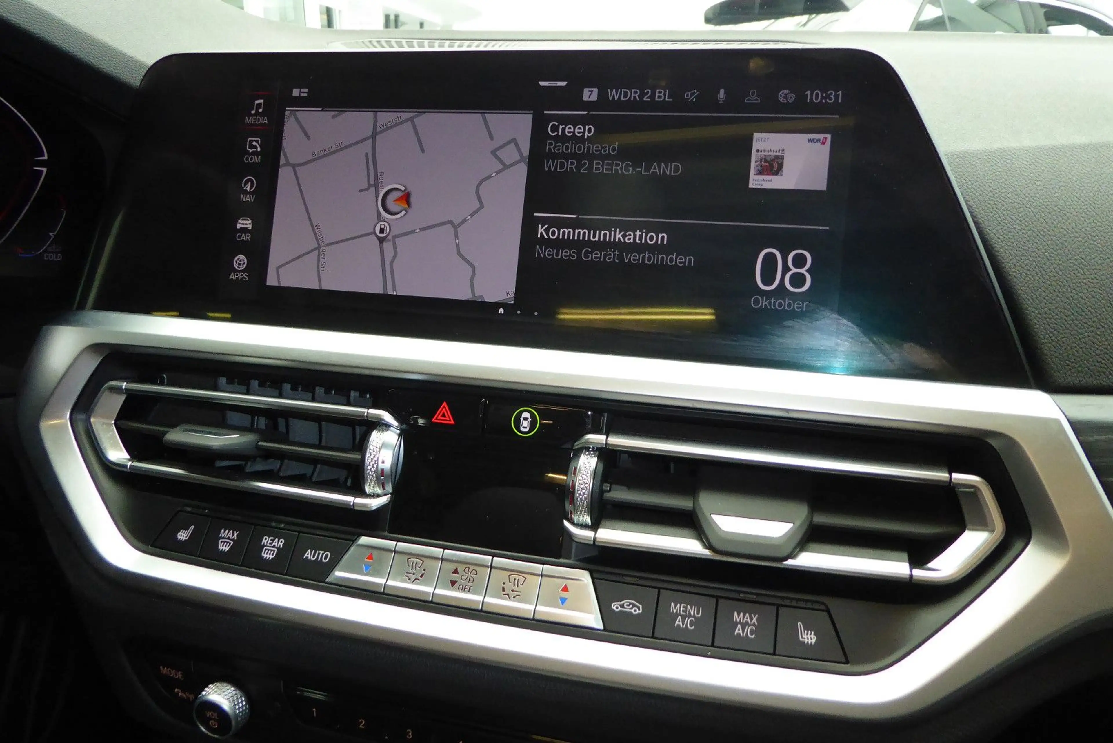 BMW 420 i Cabrio Standheizung Open-Air-Paket — photo 11