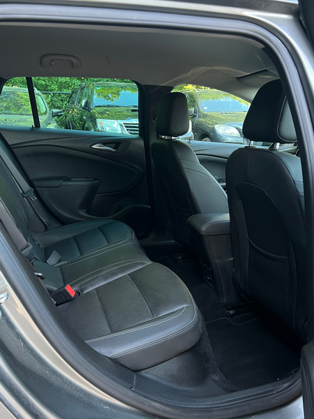 Opel Astra Sports Tourer 1.6 CDTi ECOTEC D Innovation S/S EU6.2 — photo 9