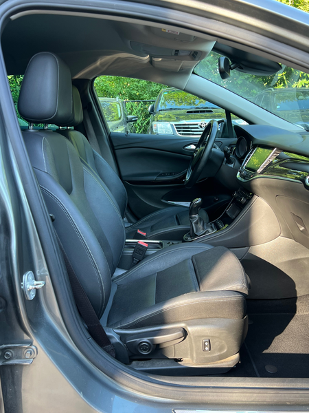Opel Astra Sports Tourer 1.6 CDTi ECOTEC D Innovation S/S EU6.2 — photo 8