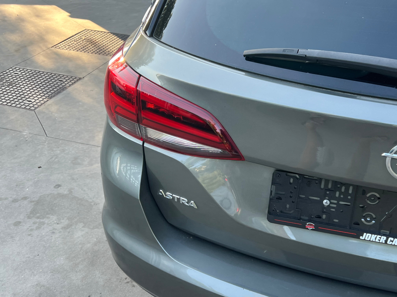 Opel Astra Sports Tourer 1.6 CDTi ECOTEC D Innovation S/S EU6.2 — photo 7