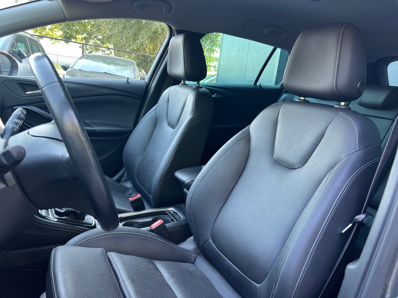 Opel Astra Sports Tourer 1.6 CDTi ECOTEC D Innovation S/S EU6.2 — photo 11