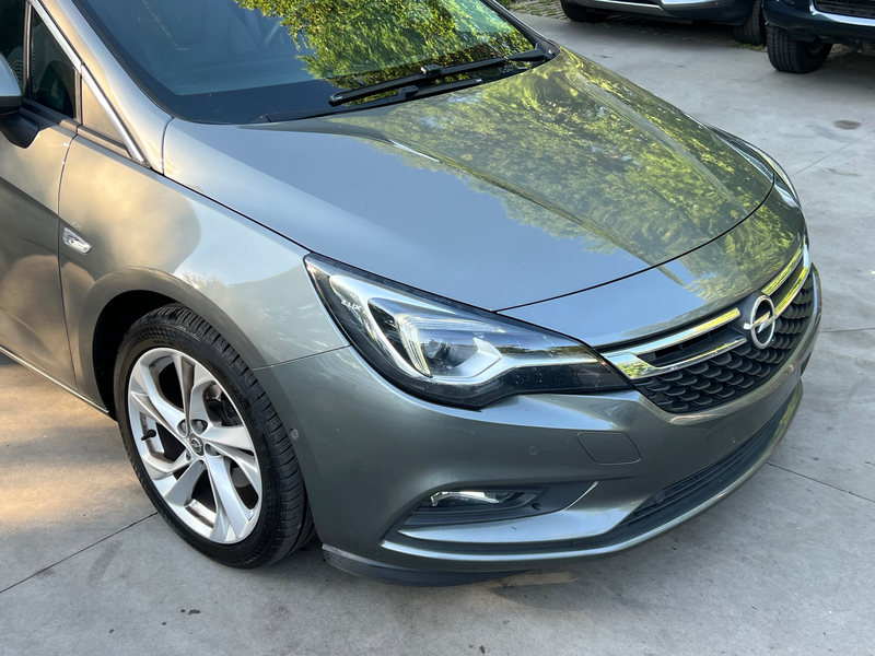 Opel Astra Sports Tourer 1.6 CDTi ECOTEC D Innovation S/S EU6.2 — photo 6