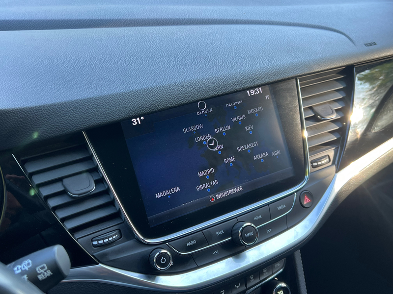 Opel Astra Sports Tourer 1.6 CDTi ECOTEC D Innovation S/S EU6.2 — photo 15