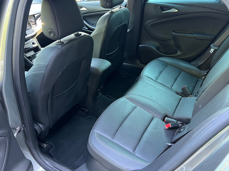 Opel Astra Sports Tourer 1.6 CDTi ECOTEC D Innovation S/S EU6.2 — photo 10