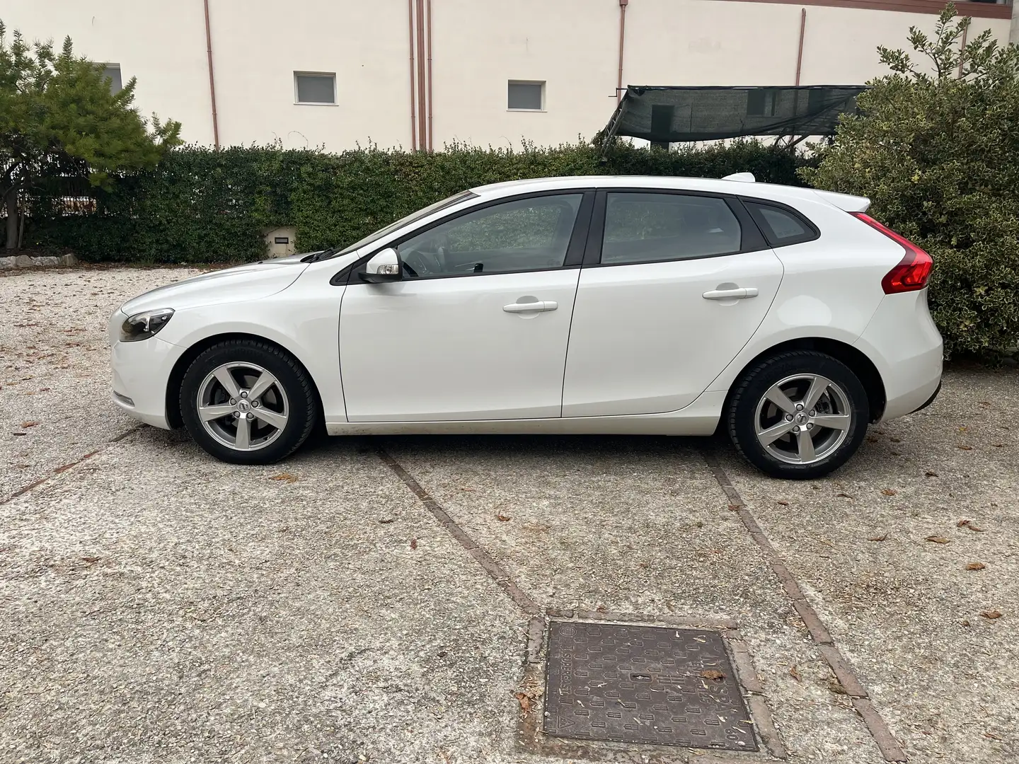 Volvo V40 V40 II 2012 2.0 d2 Inscription Bianco - 2