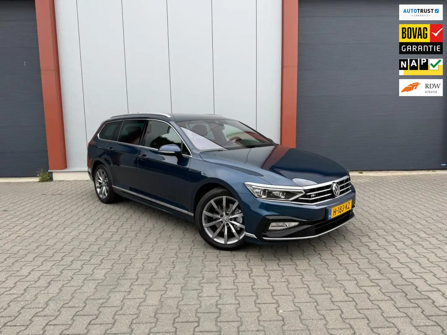 Volkswagen Passat Variant 2.0 TSI Elegance Business R Automaat Bleu - 1