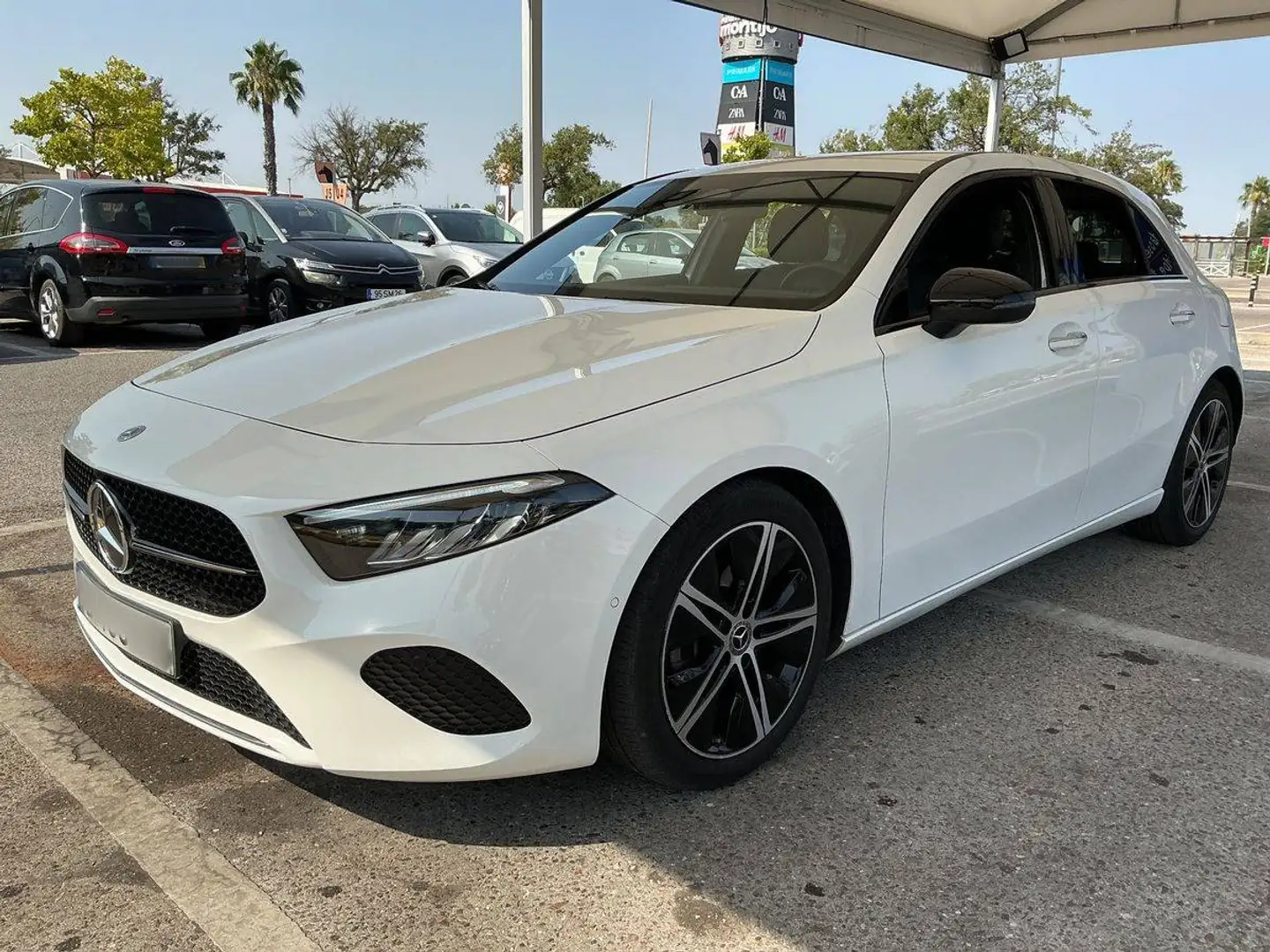Mercedes-Benz A 200 A 200 d Progressive Weiß - 1