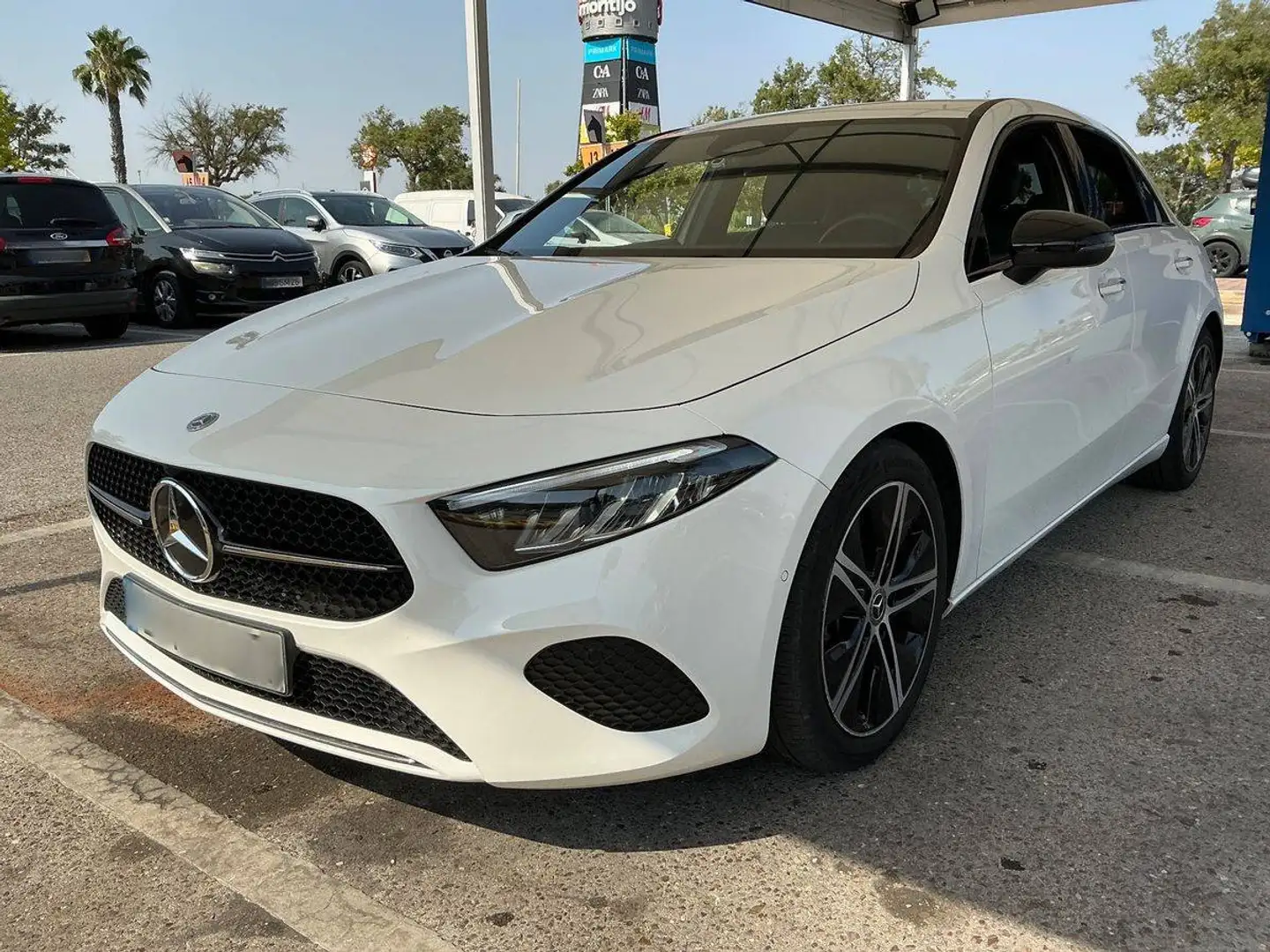 Mercedes-Benz A 200 A 200 d Progressive Weiß - 2