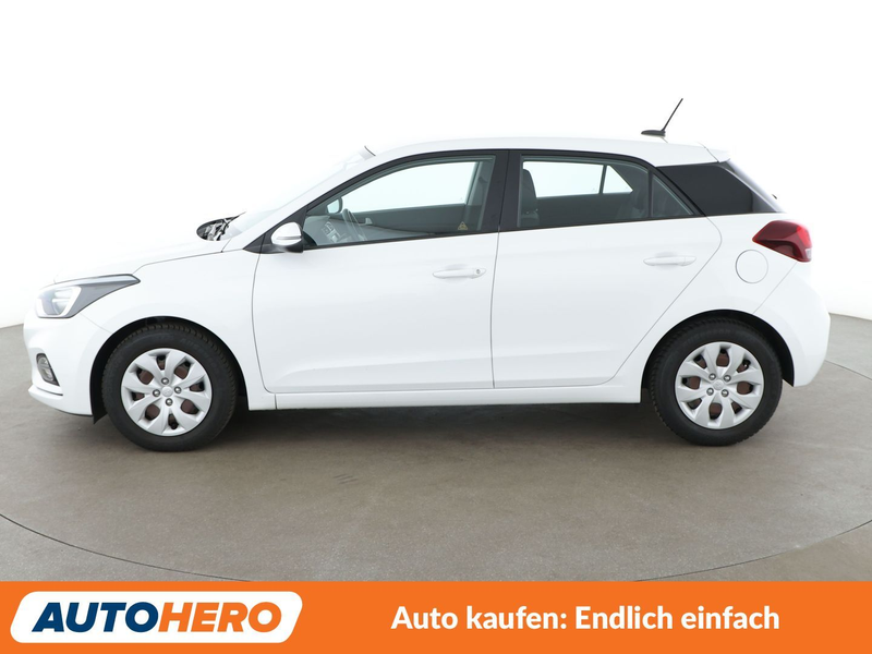 Hyundai i20 1.2 Go *NAV*TEMPO*PDC*SHZ*KLIMA* — photo 3