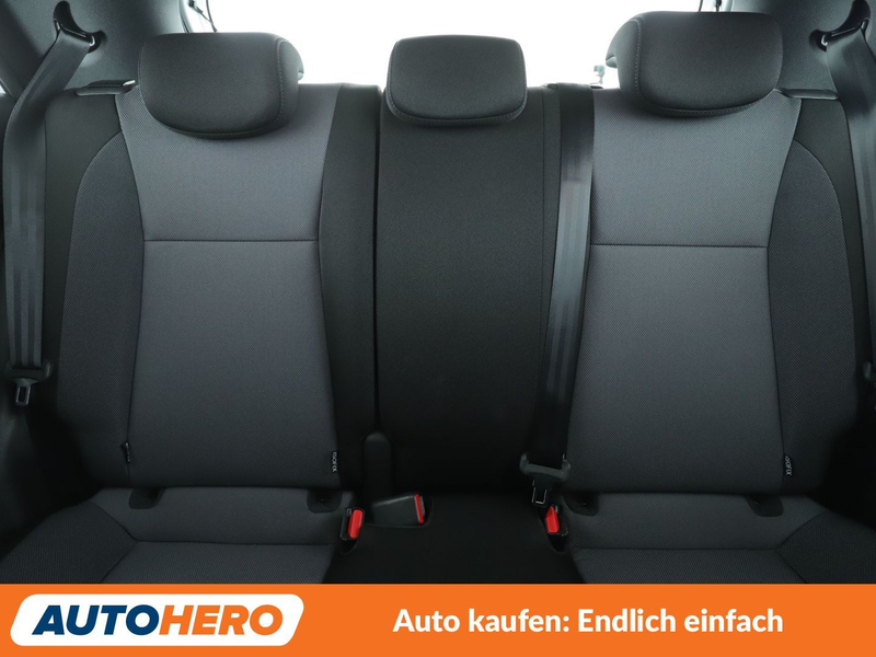 Hyundai i20 1.2 Go *NAV*TEMPO*PDC*SHZ*KLIMA* — photo 15