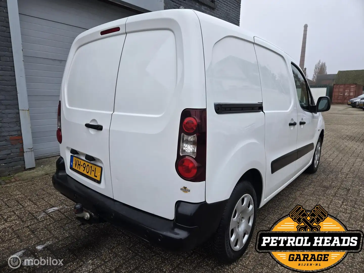 Peugeot Partner bestel 120 1.6 e-HDI L1 Navteq Wit - 2