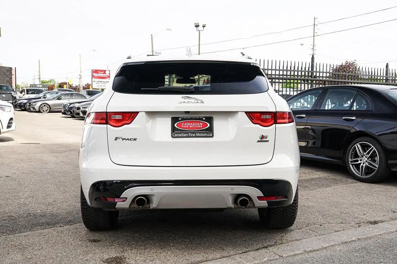 Jaguar F-Pace снимка Jaguar F-Pace