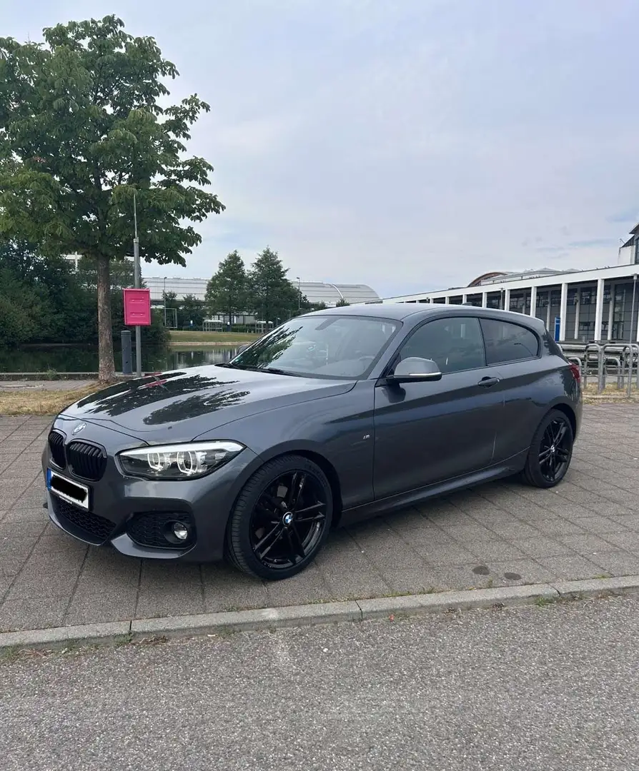 BMW 120 BMW 120i 3-Türer / M-Paket Grau - 1