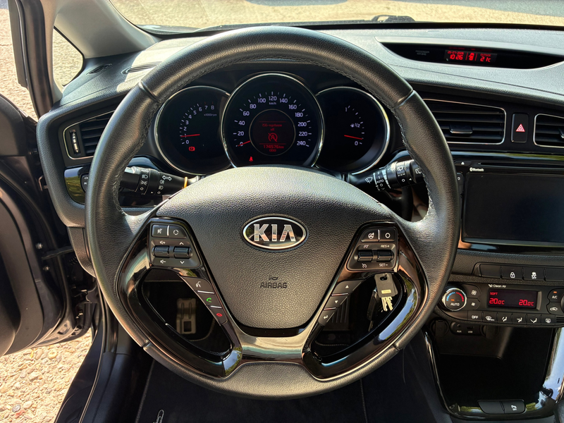 Kia Ceed SW / cee'd SW Sportswagon 1.6 GDI BusinessLine | Dealer Ondh. + — photo 13